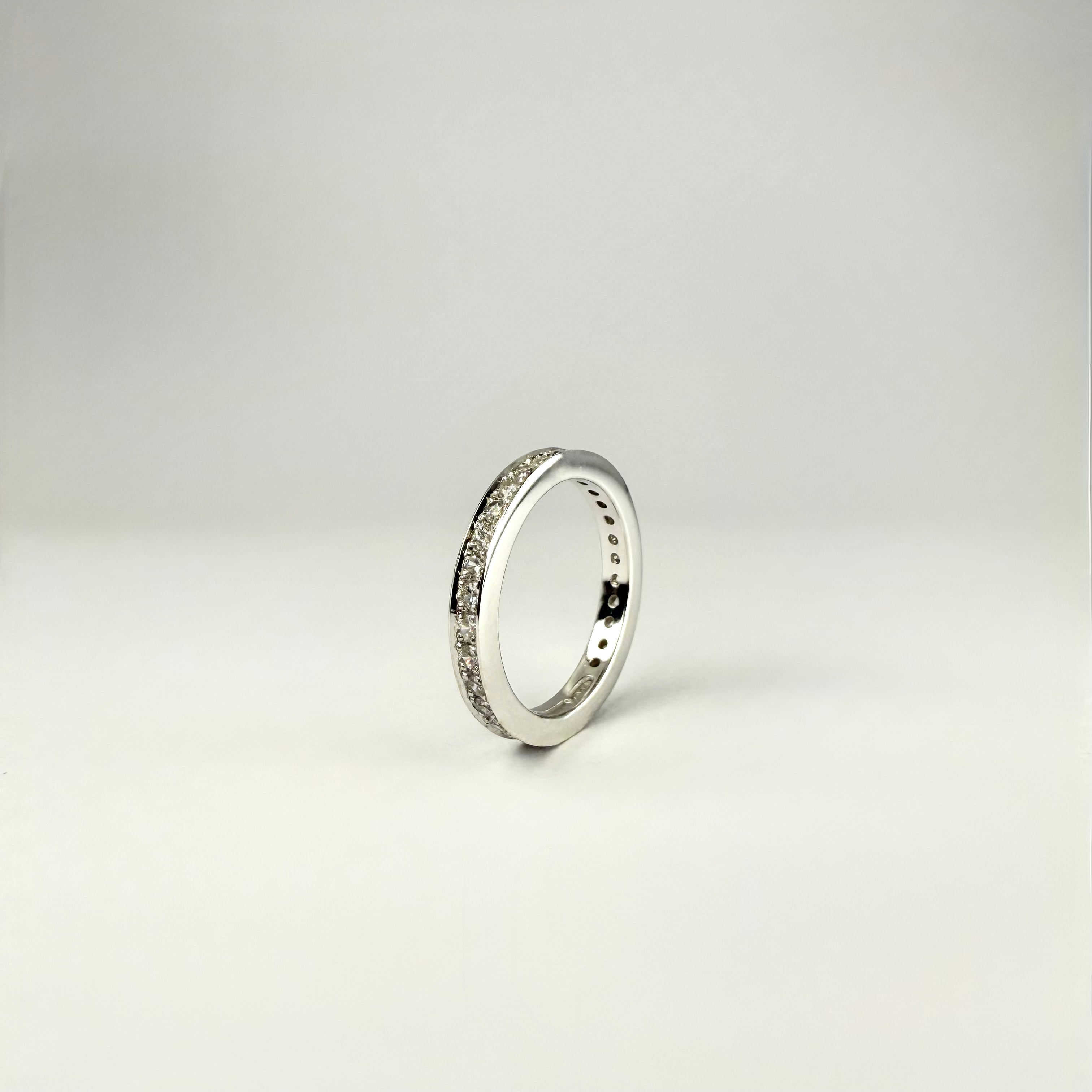 Anello Monochrome